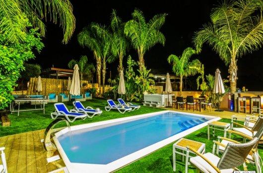 19433 מתחם חיצוני, וילה אקסודוס, וילה  בשדות מיכה וילות - Vila 4 U