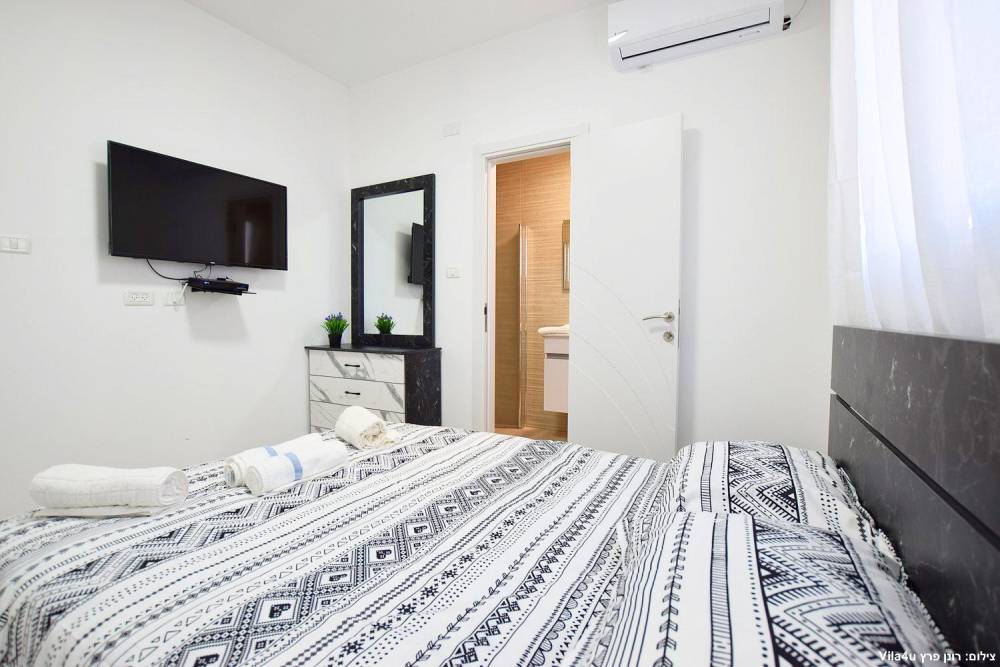 79890 מתחם פנימי, וילה גולד בוטיק, וילה  בעבדון וילות - Vila 4 U