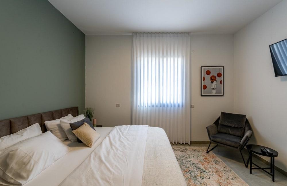 83948 גלריית פנים, אחוזת עומרי, וילה  בצוריאל וילות - Vila 4 U