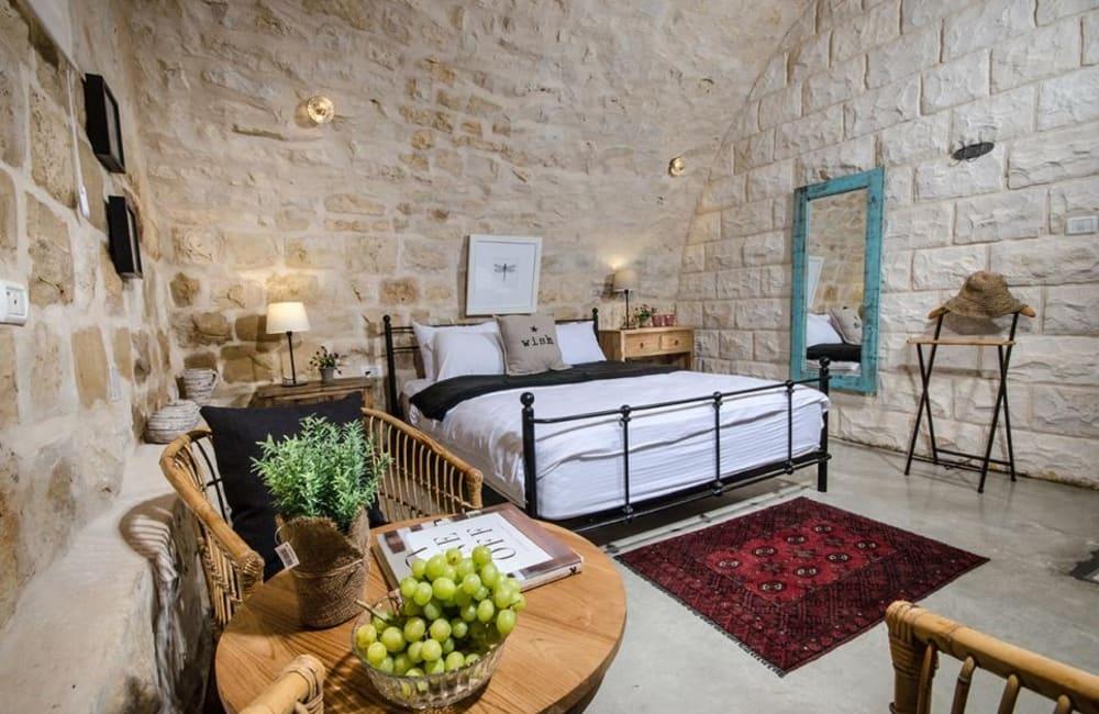 93057 המתחם הפנימי, אחוזת אלון וזית, וילה  בנווה זיו וילות - Vila 4 U