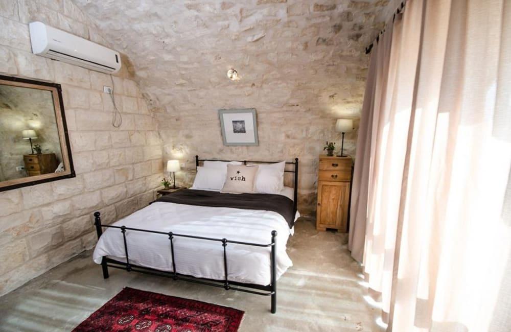 93062 המתחם הפנימי, אחוזת אלון וזית, וילה  בנווה זיו וילות - Vila 4 U