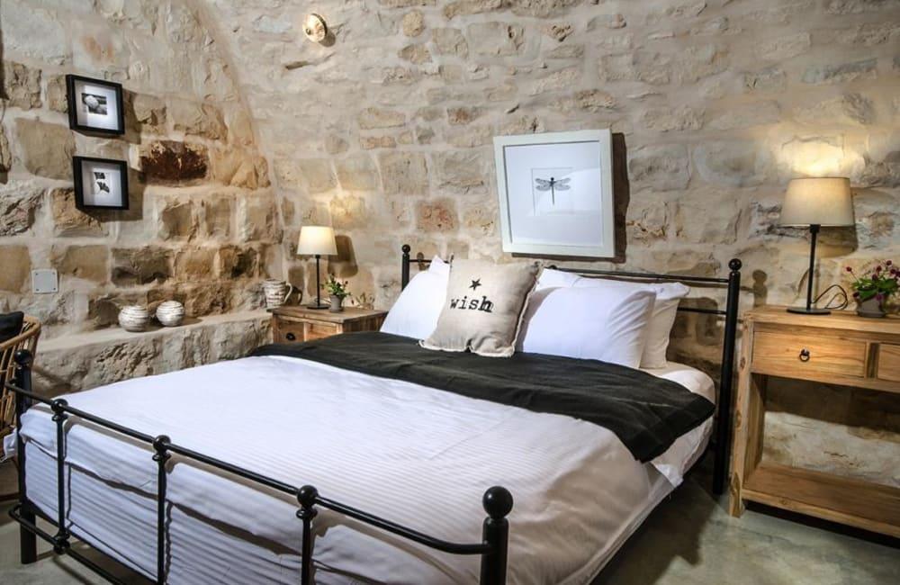 93067 המתחם הפנימי, אחוזת אלון וזית, וילה  בנווה זיו וילות - Vila 4 U