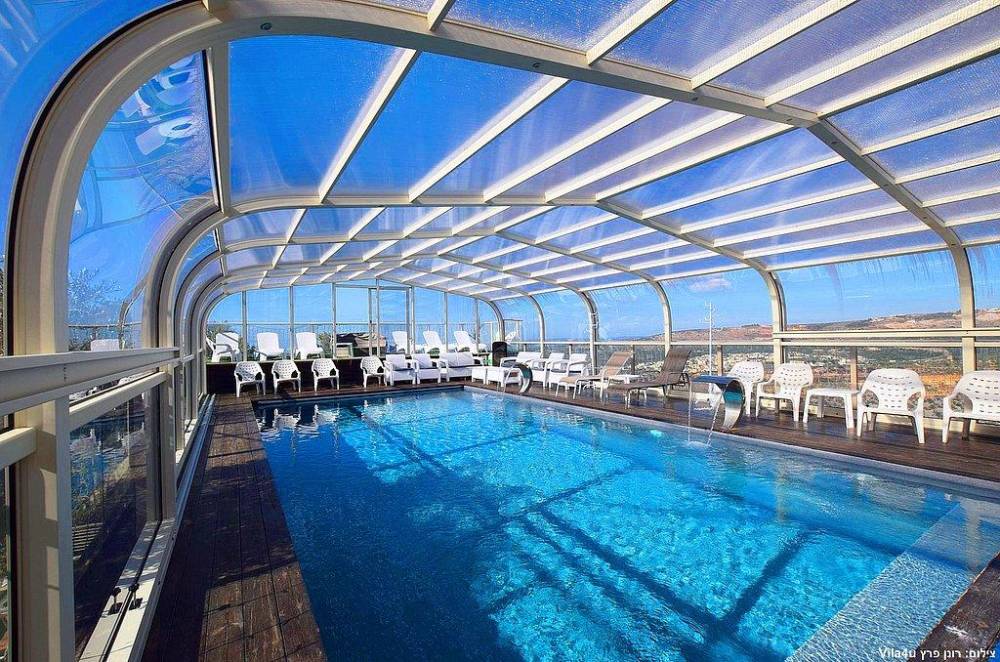 99240 המתחם בחורף, וילה הורייזן, וילה  בירכא וילות - Vila 4 U