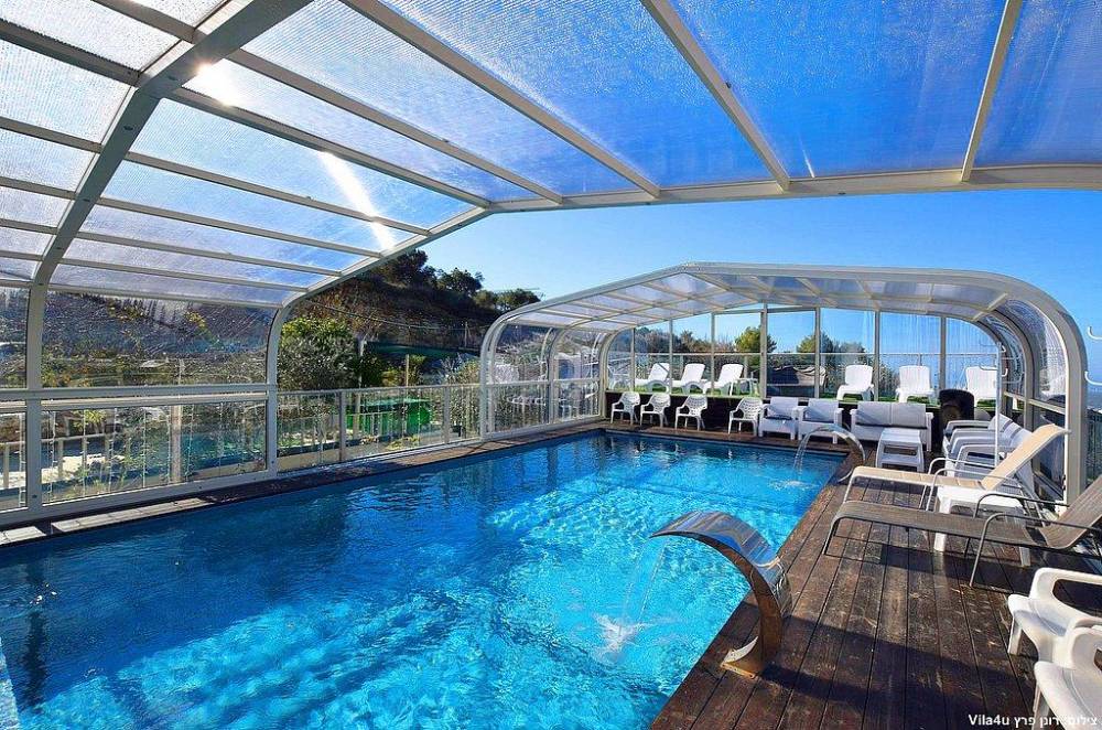 99249 המתחם בחורף, וילה הורייזן, וילה  בירכא וילות - Vila 4 U