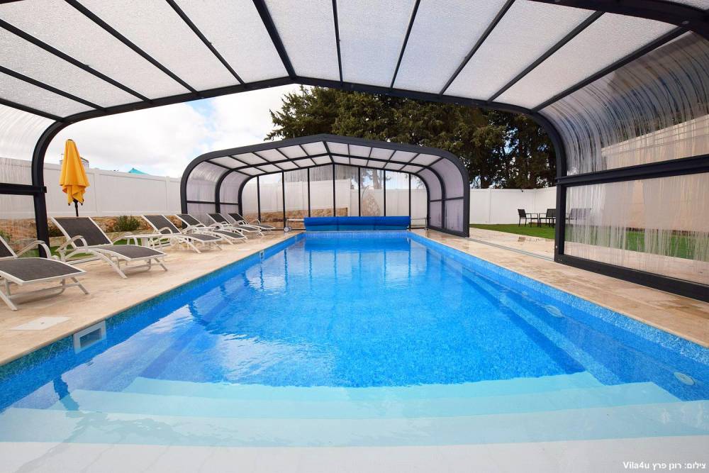 100868 גלריית חוץ, אחוזת עומרי, וילה  בצוריאל וילות - Vila 4 U