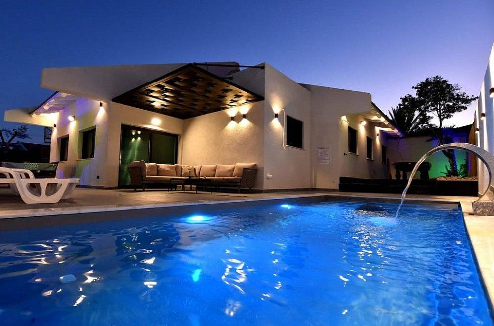 111933 המתחם החיצוני, White - Luxury Villa Eilat - וויט לקשרי וילה אילת, וילה  באילת וילות - Vila 4 U