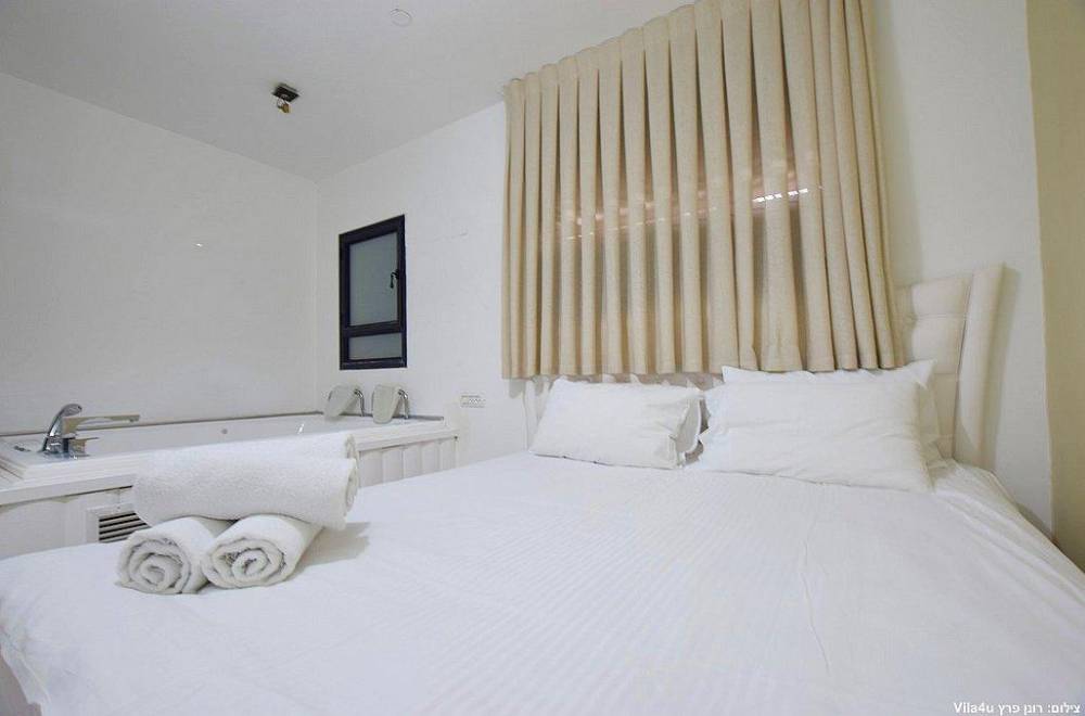 116178 מתחם פנימי, וילה פלטינה, וילה  בפקיעין החדשה וילות - Vila 4 U