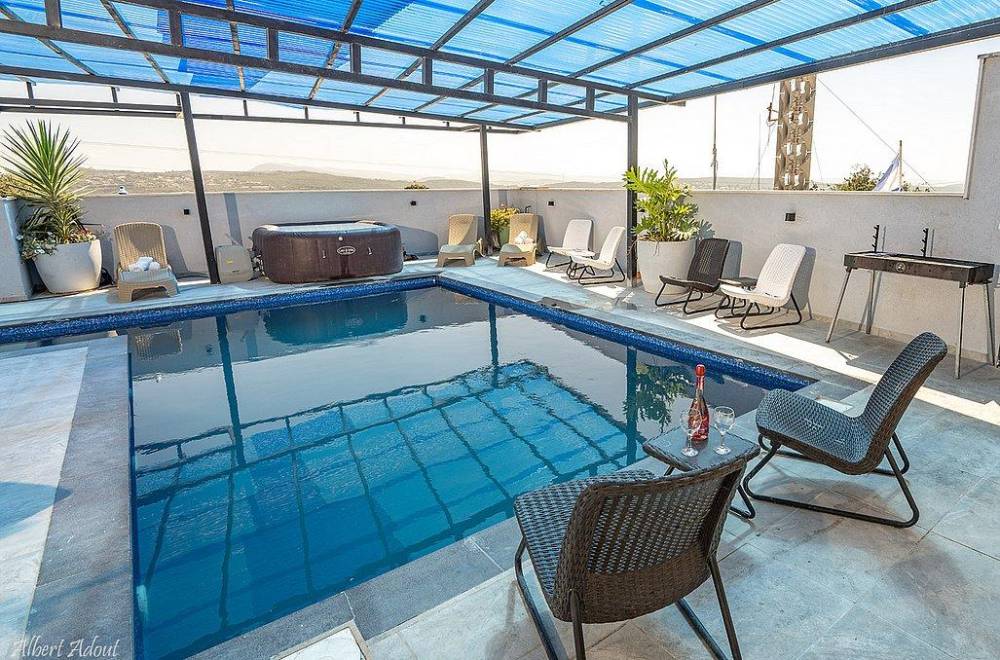 124494 גלריית חוץ, מתחם אירוח אודט, וילה  בזרעית וילות - Vila 4 U