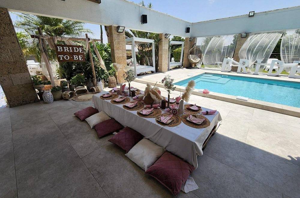 125521 אירועים במתחם, הברבור הורוד, וילה  בשדה צבי וילות - Vila 4 U