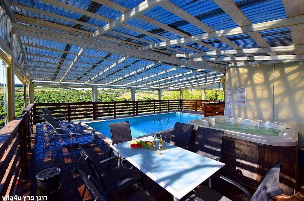 135110 חצר ובריכה, וילה אלברטו, וילה  באלקוש וילות - Vila 4 U