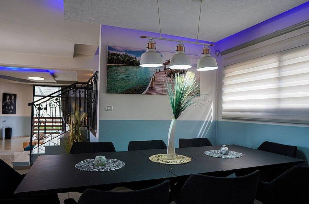 135127 פנים הוילה והחדרים, וילה אלברטו, וילה  באלקוש וילות - Vila 4 U