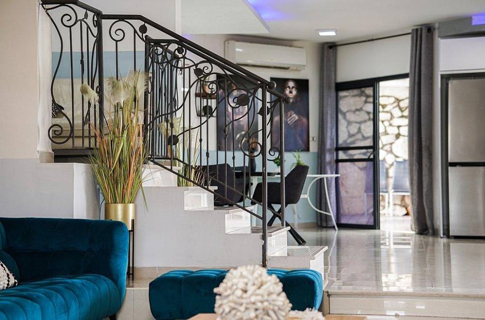 135130 פנים הוילה והחדרים, וילה אלברטו, וילה  באלקוש וילות - Vila 4 U