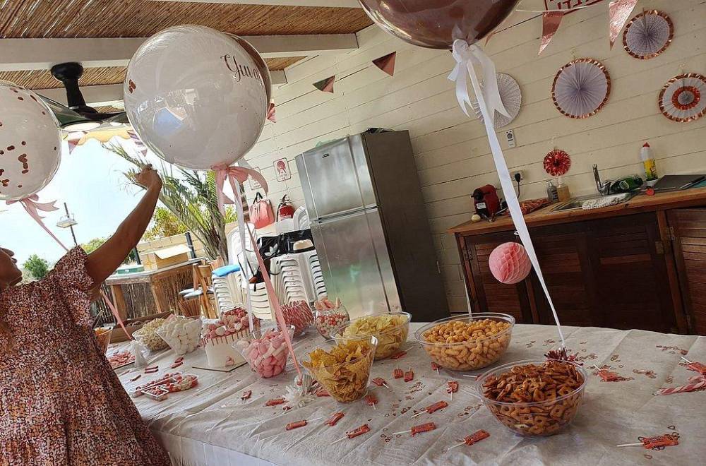 136714 אירועי חברה ורווקות, אורי אירועים, וילה  בכפר טרומן וילות - Vila 4 U