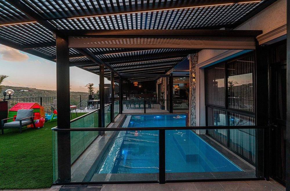 140515 המתחם החיצוני, וילה ללין, וילה  בירכא וילות - Vila 4 U