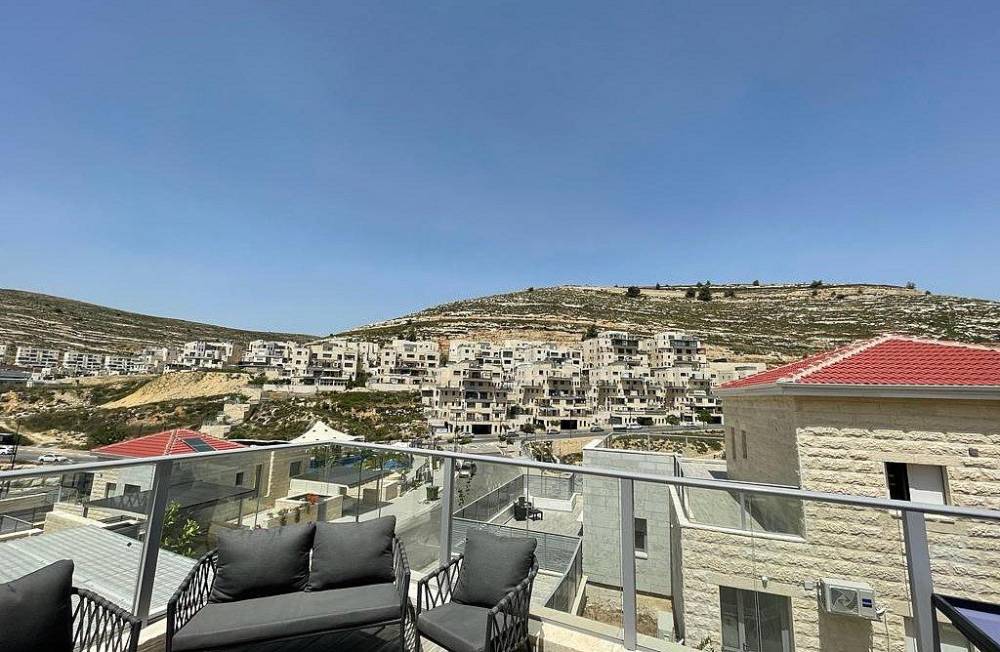 143420 גלריה כללית, וילה באיילות, וילה  בגבעת זאב וילות - Vila 4 U