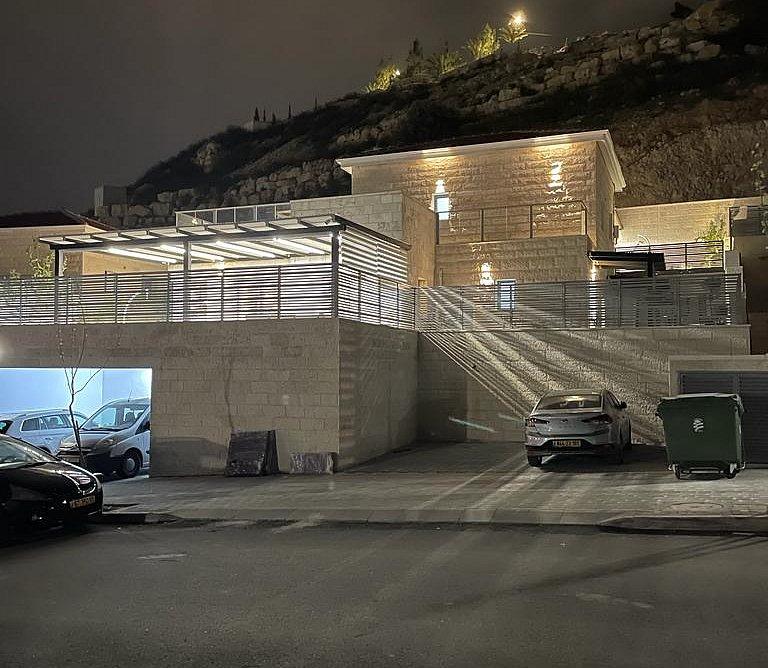 143560 גלריה כללית, וילה באיילות, וילה  בגבעת זאב וילות - Vila 4 U