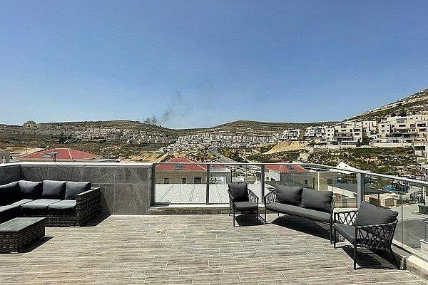 149805 גלריית חוץ, וילה באיילות, וילה  בגבעת זאב וילות - Vila 4 U