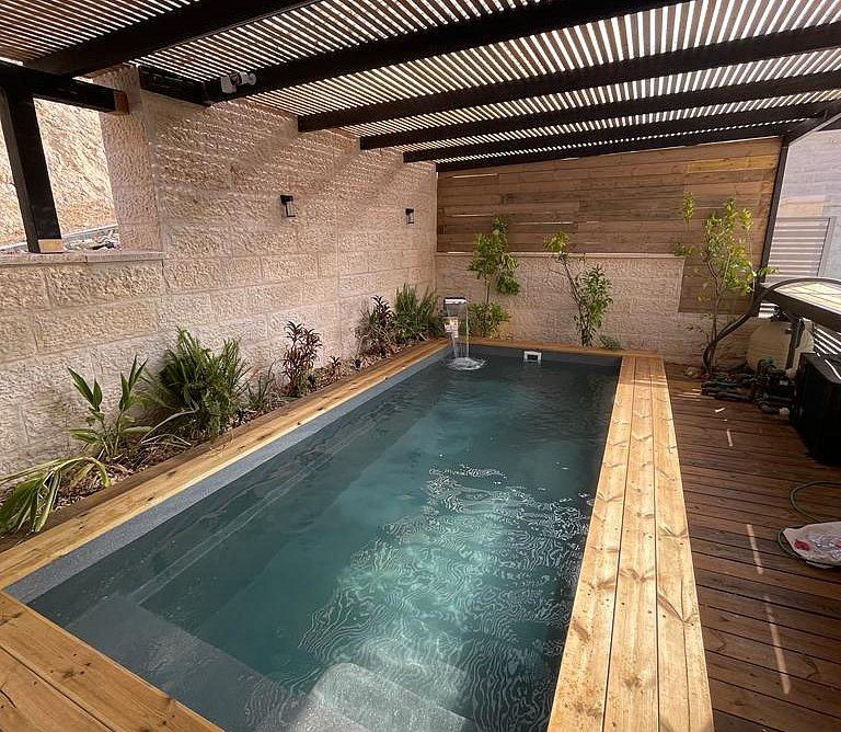 149813 גלריית חוץ, וילה באיילות, וילה  בגבעת זאב וילות - Vila 4 U