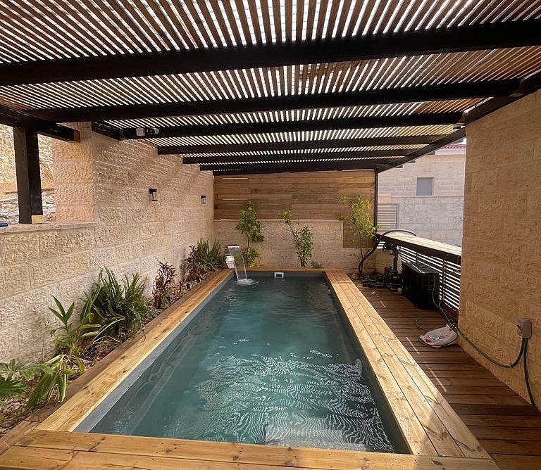 149815 גלריית חוץ, וילה באיילות, וילה  בגבעת זאב וילות - Vila 4 U