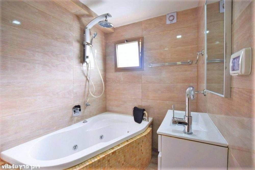 153747 מתחם פנימי, וילה אחוזת אופאל, וילה  באלקוש וילות - Vila 4 U