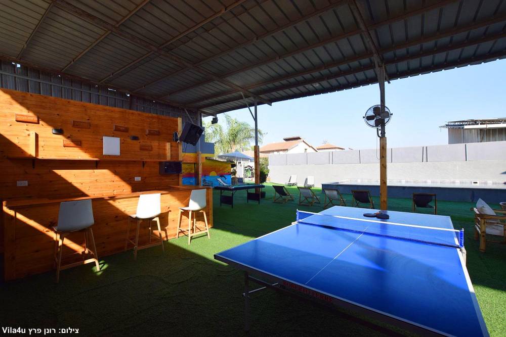 אחוזת וניש המתחם החיצוני, אחוזת וניש, וילה  בעזריקם וילות - Vila 4 U