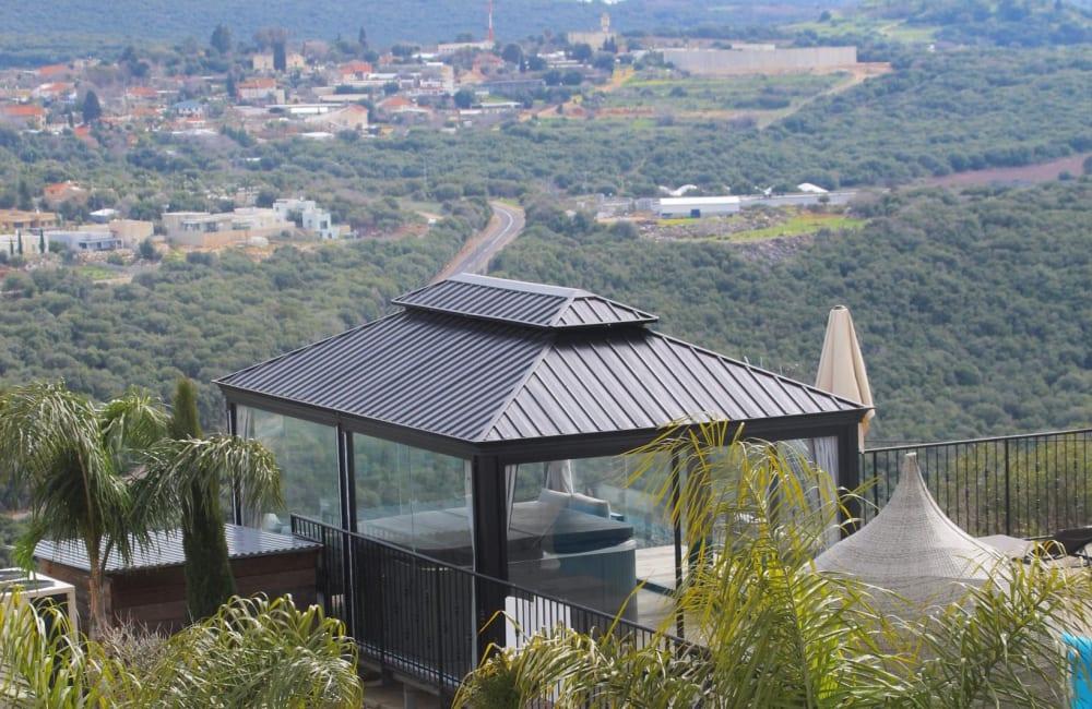 156062 המתחם החיצוני, אחוזת סאנשיין, וילה  בזרעית וילות - Vila 4 U