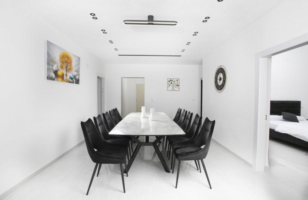 156085 המתחם הפנימי, אחוזת סאנשיין, וילה  בזרעית וילות - Vila 4 U