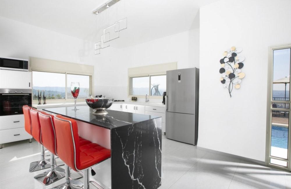 156090 המתחם הפנימי, אחוזת סאנשיין, וילה  בזרעית וילות - Vila 4 U