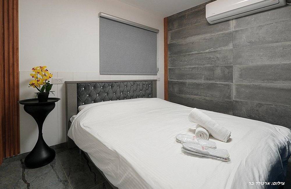 וילה ספא בצל השקד כללי, וילה ספא בצל השקד, וילה  בטפחות וילות - Vila 4 U