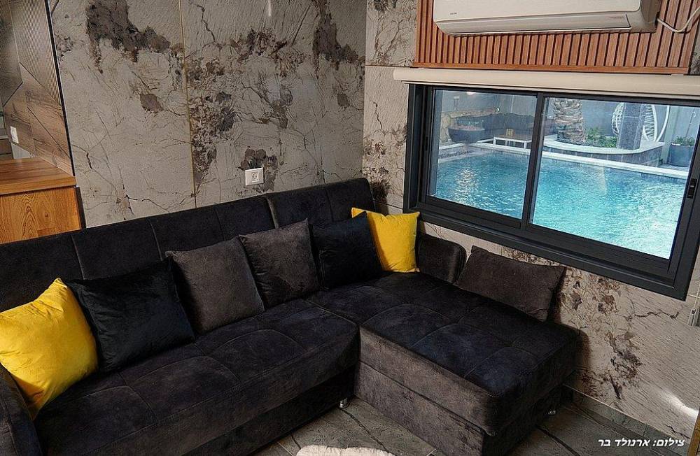 וילה ספא בצל השקד מתחם פנימי המתחם הפנימי, וילה ספא בצל השקד, וילה  בטפחות וילות - Vila 4 U