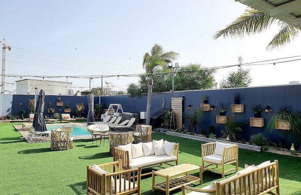 158868 המתחם החיצוני, מתחם 531 איוונטס, וילה  בהרצליה וילות - Vila 4 U