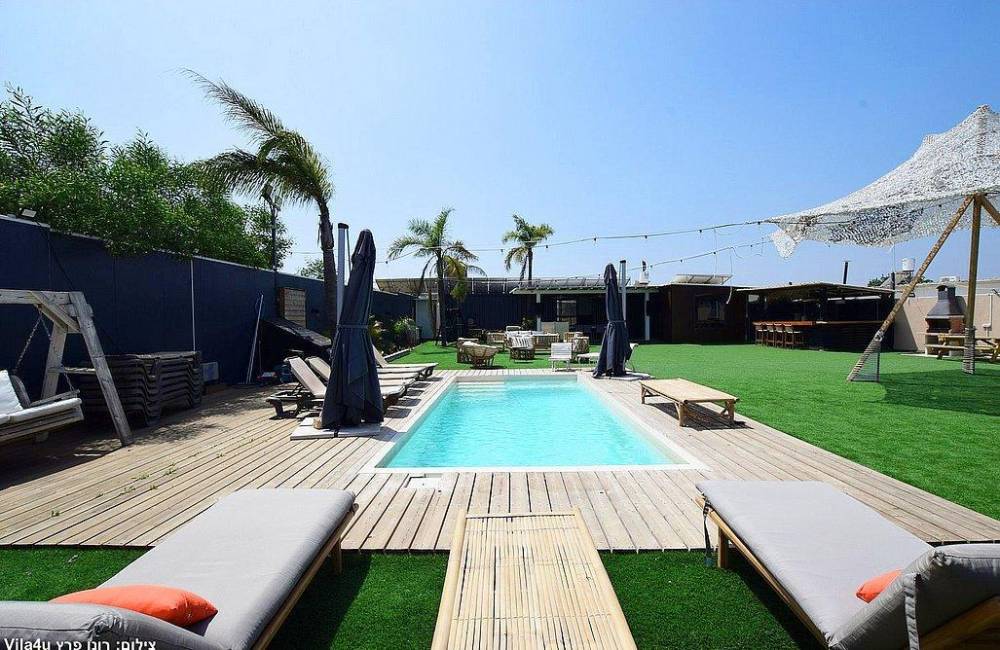 158882 המתחם החיצוני, מתחם 531 איוונטס, וילה  בהרצליה וילות - Vila 4 U