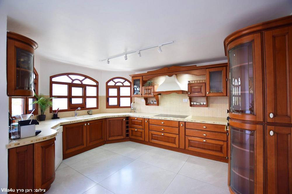 וילה במצפה מטבח וילה במצפה - כללי, וילה במצפה, וילה  בכרמיאל וילות - Vila 4 U