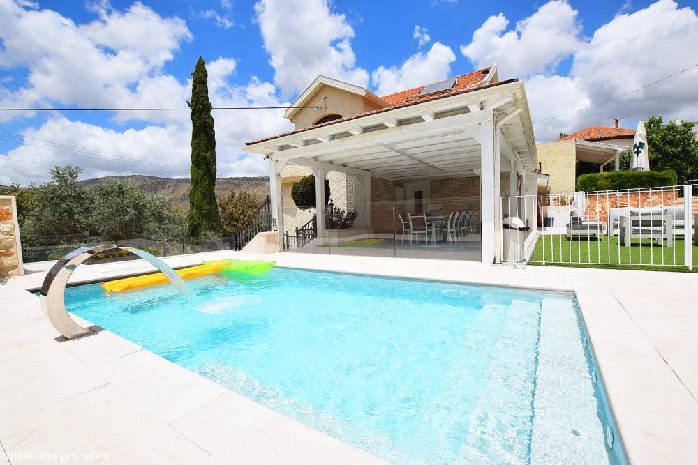 וילה במצפה הבחוץ וילה במצפה - כללי, וילה במצפה, וילה  בכרמיאל וילות - Vila 4 U