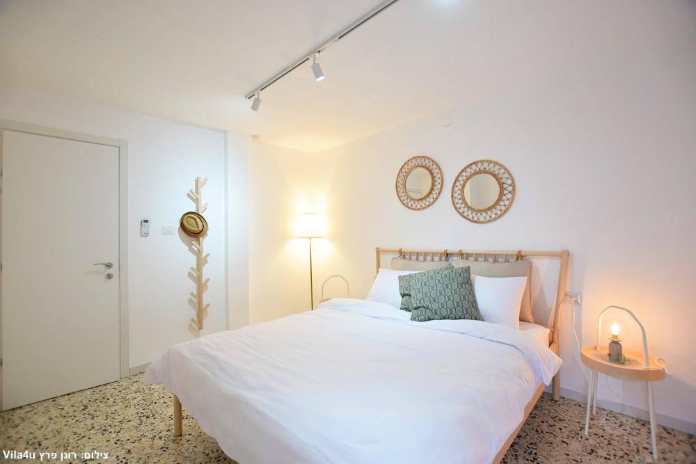 וילה במצפה חדר שינה 1 וילה במצפה - כללי, וילה במצפה, וילה  בכרמיאל וילות - Vila 4 U