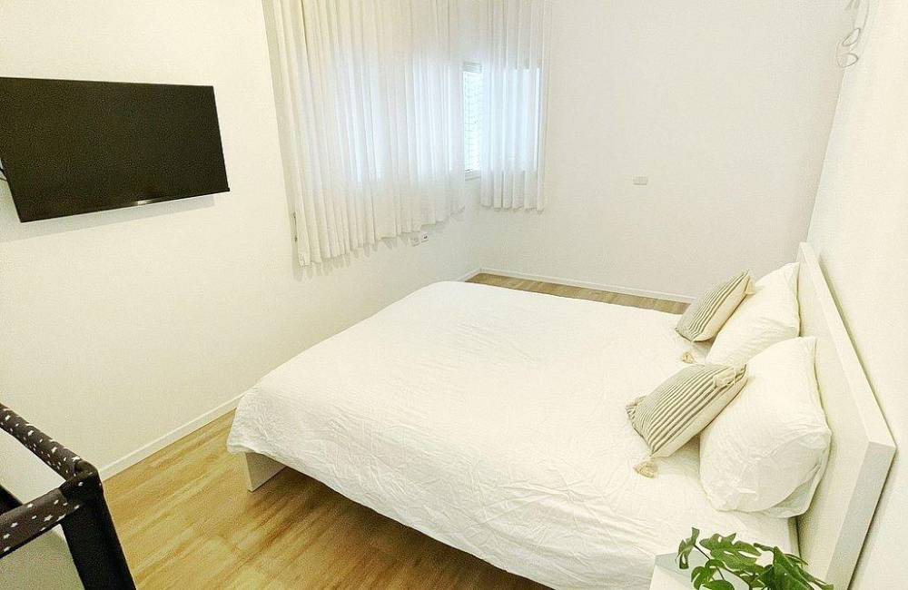 167729 אחוזת לוז 1, אחוזת לוז, וילה  בראשון לציון וילות - Vila 4 U