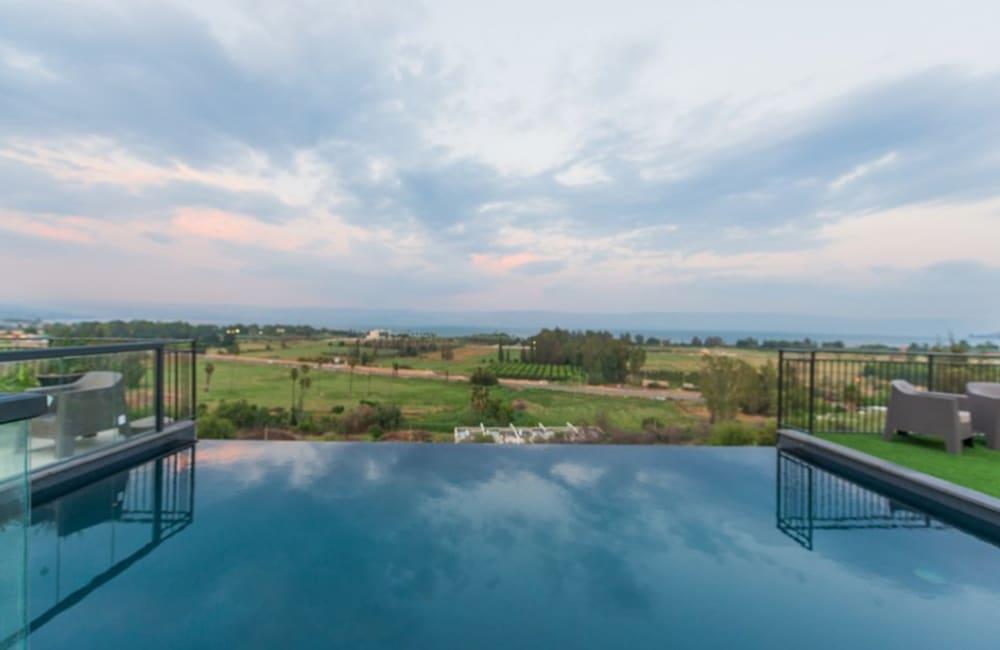 169558 גלריה כללית, וילה קסם הנוף מגדל, וילה  במגדל וילות - Vila 4 U