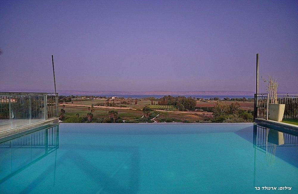 169884 המתחם החיצוני, וילה קסם הנוף מגדל, וילה  במגדל וילות - Vila 4 U