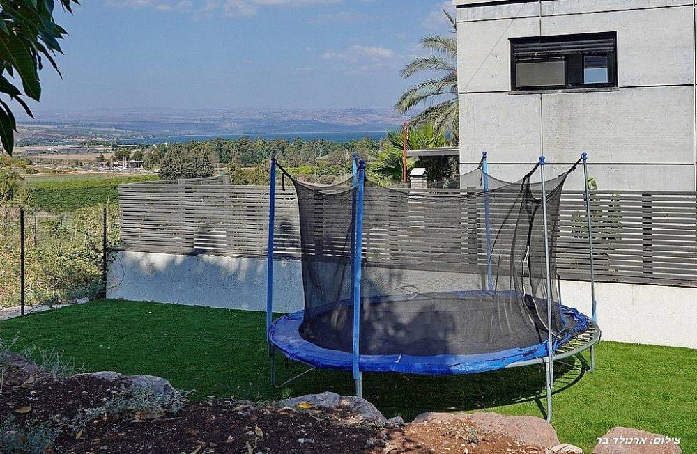 169921 המתחם החיצוני, וילה קסם הנוף מגדל, וילה  במגדל וילות - Vila 4 U