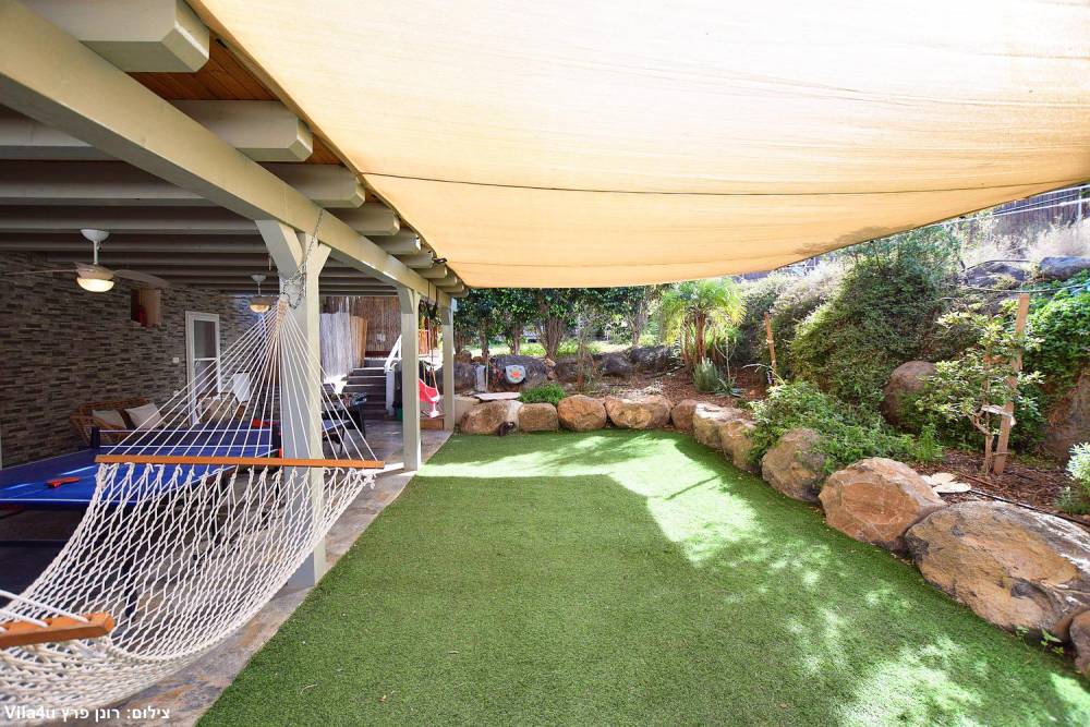 174623 החצר והבריכה, וילה רימונה יבנאל, וילה  ביבנאל וילות - Vila 4 U