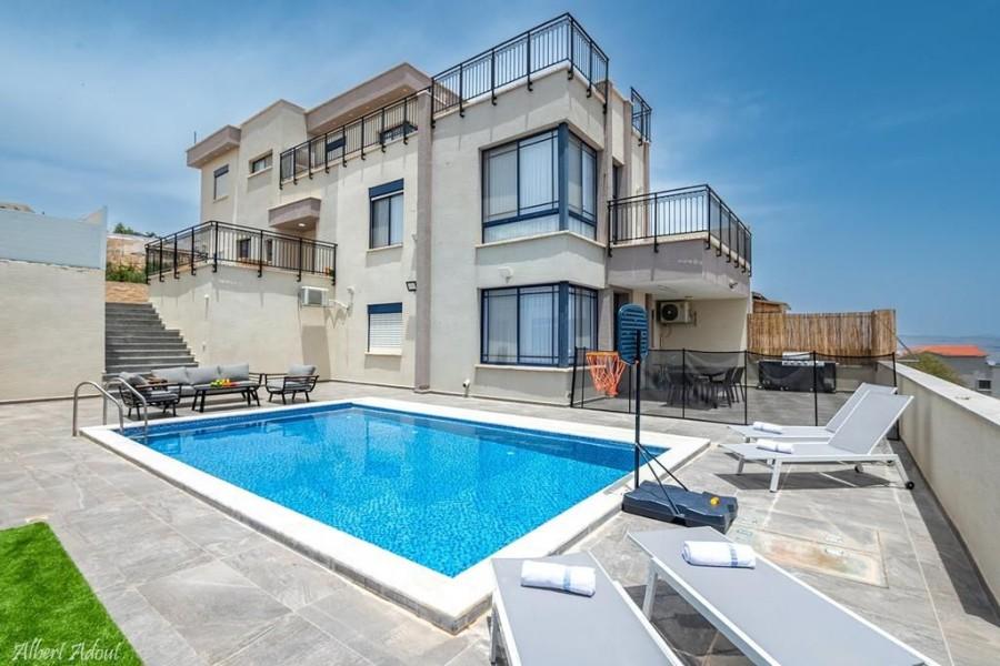 176482 גלריה כללית, וילת אירוח שבת אחים, וילה  בנוף כנרת וילות - Vila 4 U