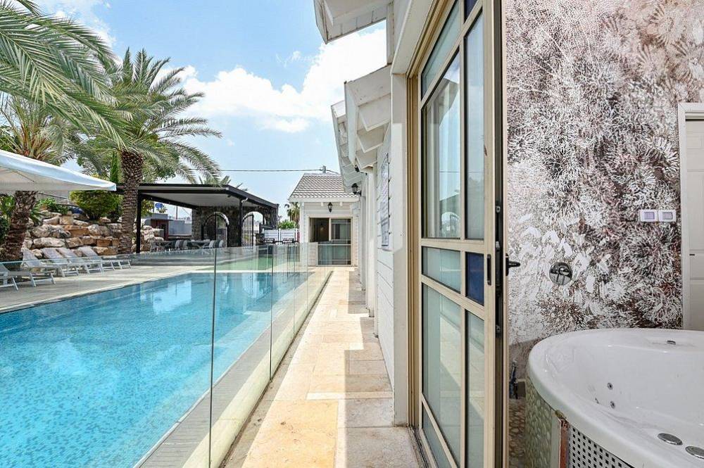 179382 גלריית חוץ, אחוזת לירי ריזורט, וילה  בטבריה וילות - Vila 4 U