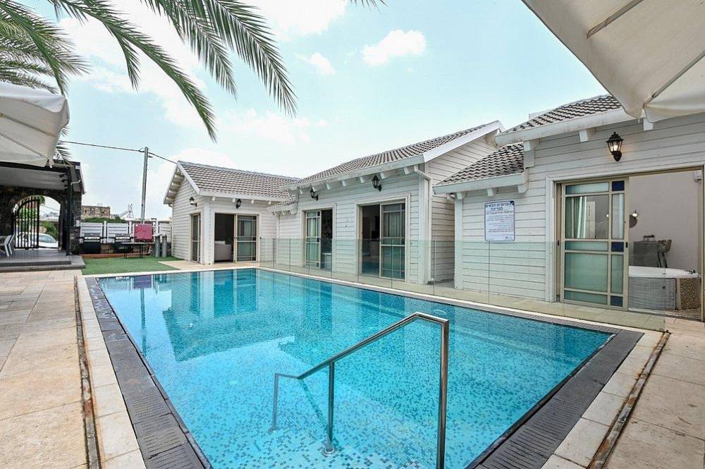 179395 גלריית חוץ, אחוזת לירי ריזורט, וילה  בטבריה וילות - Vila 4 U