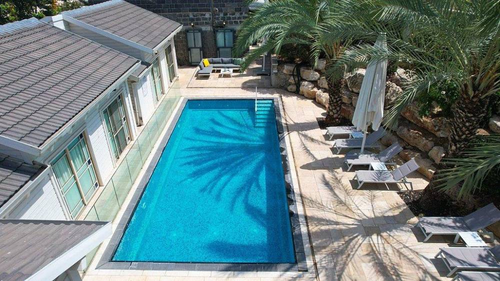 179401 גלריית חוץ, אחוזת לירי ריזורט, וילה  בטבריה וילות - Vila 4 U