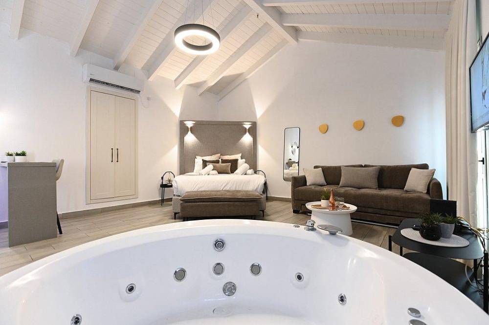 179527 גלריה כללית, אחוזת לירי ריזורט, וילה  בטבריה וילות - Vila 4 U