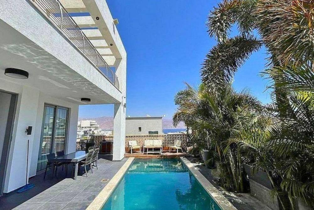 181362 המתחם החיצוני, וילה רויאל הום אילת, וילה  באילת וילות - Vila 4 U