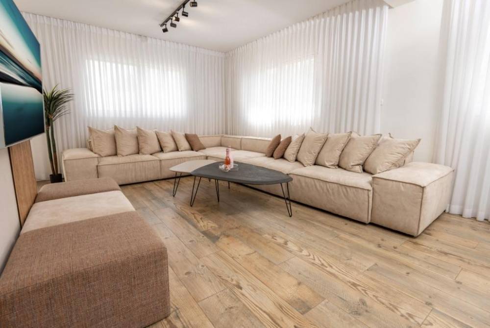 184568 המתחם הפנימי, אחוזת תבור, וילה  באחוזת ברק וילות - Vila 4 U