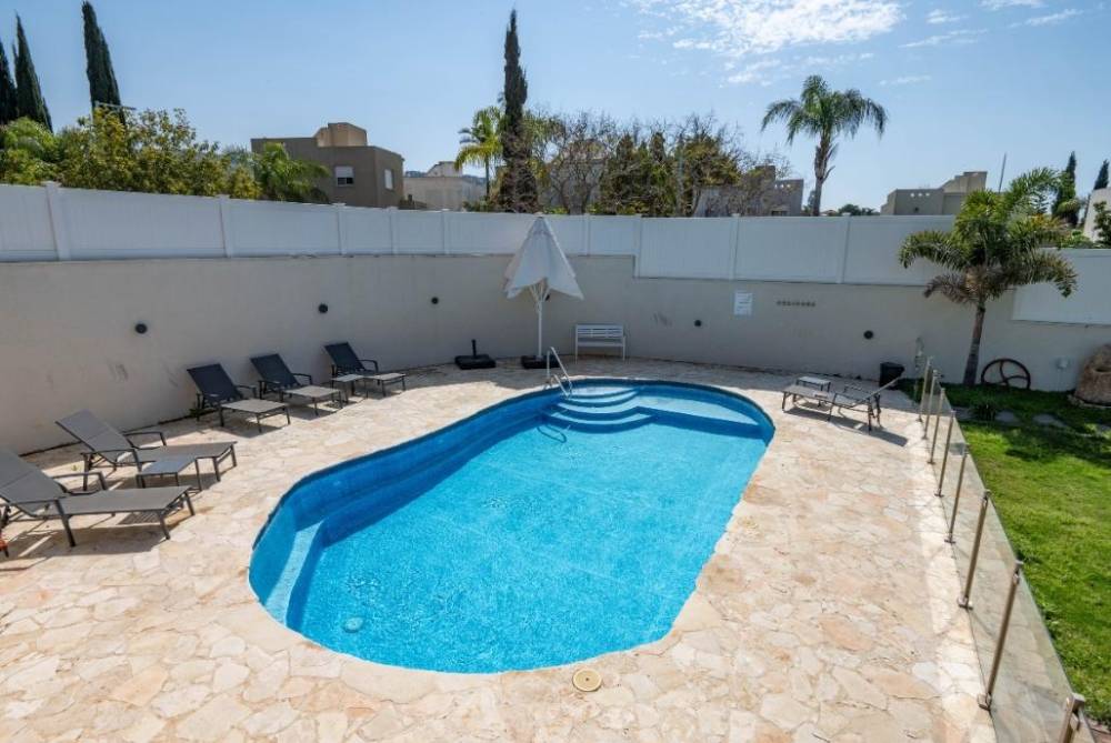 184586 המתחם החיצוני, אחוזת תבור, וילה  באחוזת ברק וילות - Vila 4 U