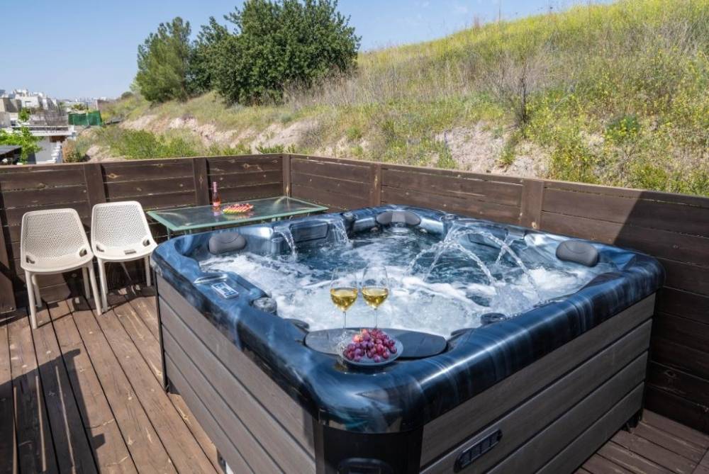 184604 המתחם החיצוני, אחוזת תבור, וילה  באחוזת ברק וילות - Vila 4 U