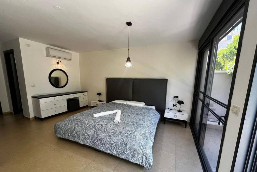 186974 גלרית פנים, וילה סופר האוס, וילה  בהוד השרון וילות - Vila 4 U